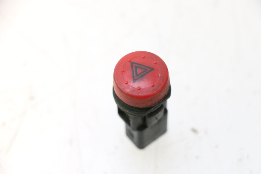 photo de HAZARD SWITCH PIAGGIO MP3 500 (2011 - 2015) - Main view