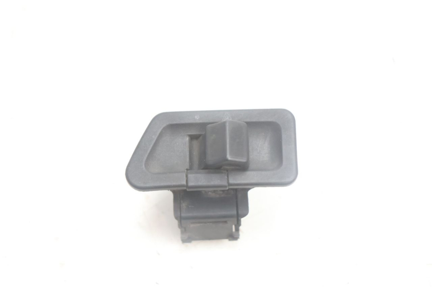 photo de TURN SIGNAL SWITCH YAMAHA XMAX X-MAX 125 (2006 - 2009) - Main view