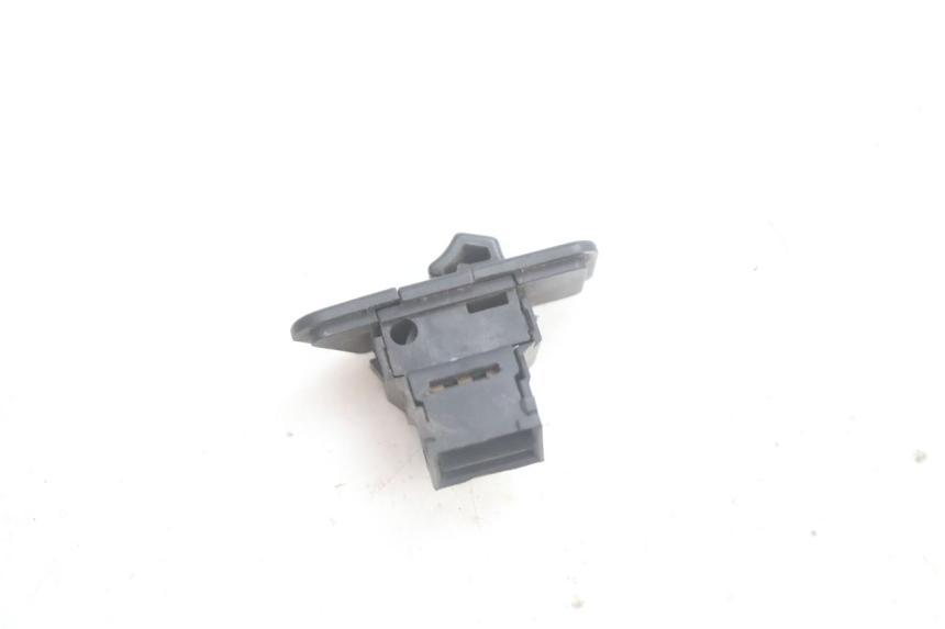 photo de TURN SIGNAL SWITCH YAMAHA XMAX X-MAX 125 (2006 - 2009) - Zoom on usage condition