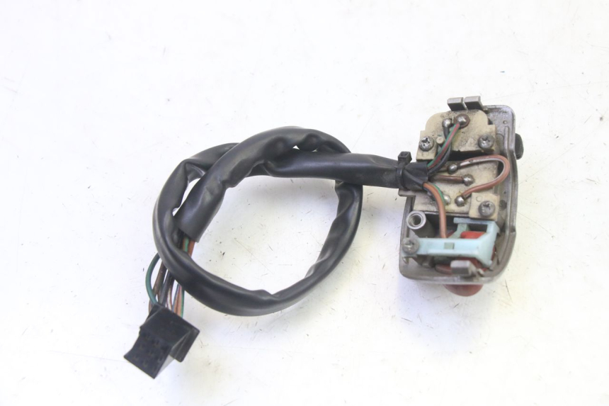 photo de LEFT SWITCH QUADRO 4 4D 350 (2015 - 2018) - Product overview