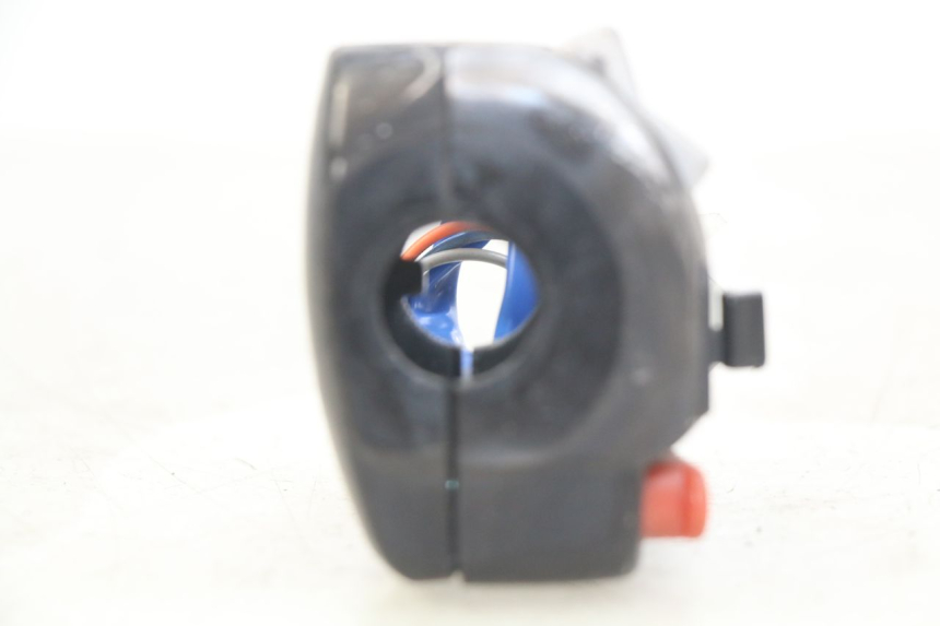 photo de LEFT HANDLEBAR SWITCH KYMCO AGILITY 16+ 4T 50 (2018 - 2023) - Technical close-up