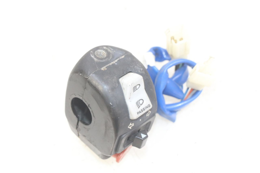 photo de LEFT HANDLEBAR SWITCH KYMCO AGILITY 16+ 4T 50 (2018 - 2023) - Fixing points details