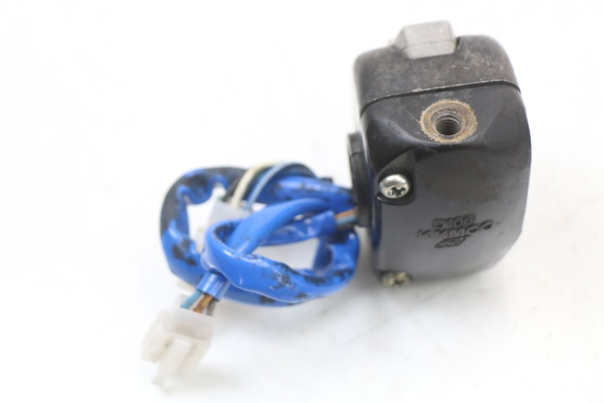 photo de LEFT HANDLEBAR SWITCH KYMCO AGILITY 4T 50 (2005 - 2018) - Zoom on usage condition