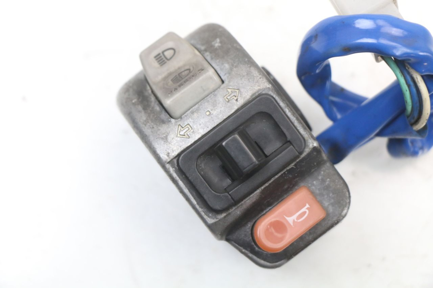 photo de LEFT HANDLEBAR SWITCH KYMCO AGILITY 4T 50 (2005 - 2018) - Zoom on usage condition