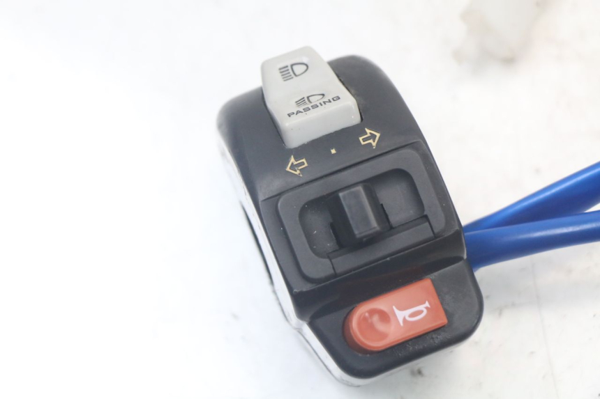 photo de LEFT HANDLEBAR SWITCH KYMCO AGILITY 4T 50 (2018 - 2022) - Component detail