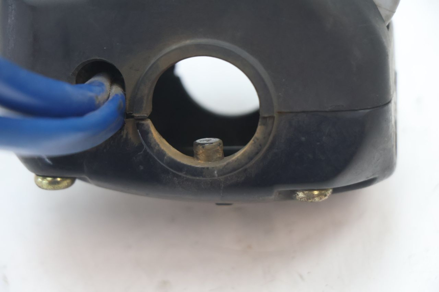 photo de LEFT HANDLEBAR SWITCH KYMCO AGILITY 4T 50 (2005 - 2018) - Technical close-up