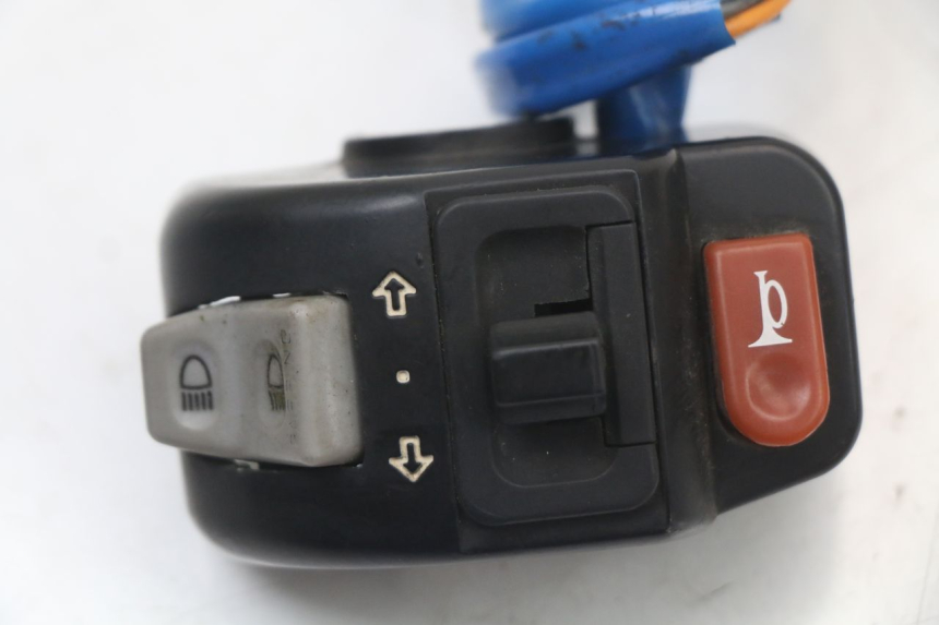 photo de LEFT SWITCH KYMCO AGILITY PREMIUM 50 (2007 - 2010) - Alternative perspective