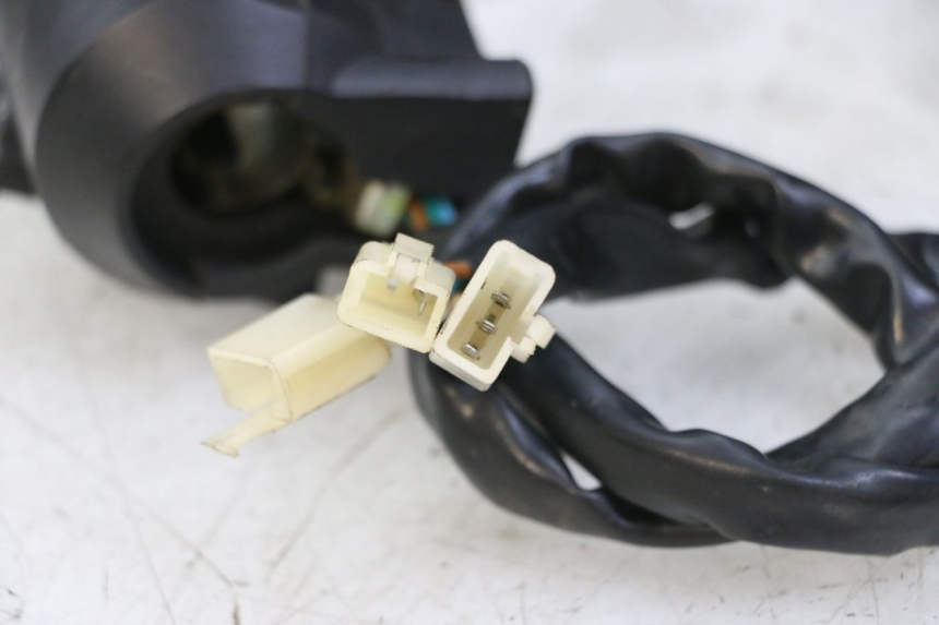 photo de LEFT SWITCH ANGELL ENFANT 1 - Alternative perspective