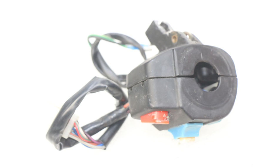 photo de LEFT HANDLEBAR SWITCH TAOTAO BEATBOX 2 50 (2005 - 2017) - Zoom on usage condition