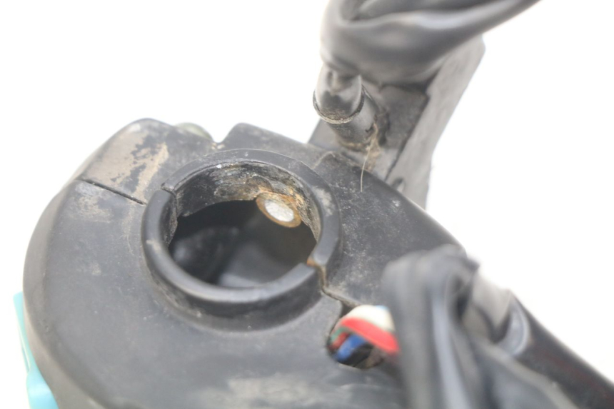 photo de LEFT HANDLEBAR SWITCH TAOTAO BEATBOX 2 50 (2005 - 2017) - Technical close-up