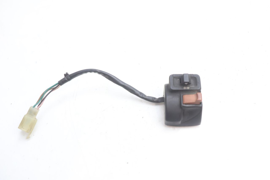photo de LEFT SWITCH MBK BOOSTER SPIRIT 50 (1996 - 1999) - Zoom on usage condition