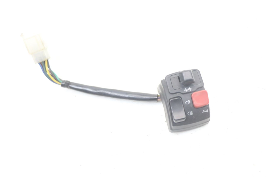 photo de LEFT SWITCH YAMAHA BW'S 50 (2004 - 2017) - Zoom on usage condition