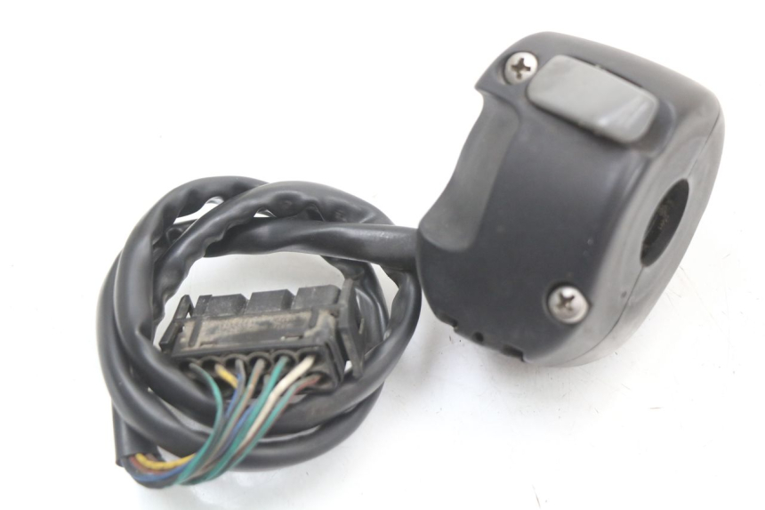 photo de LEFT HANDLEBAR SWITCH BMW C1 125 (2000 - 2003) - Alternative perspective