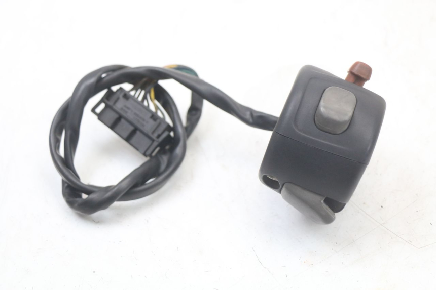 photo de LEFT HANDLEBAR SWITCH BMW C1 125 (2000 - 2003) - Technical close-up