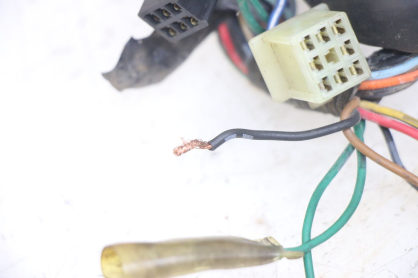 photo de LEFT HANDLEBAR SWITCH HONDA CA REBEL 125 (1995 - 2001) - Alternative perspective