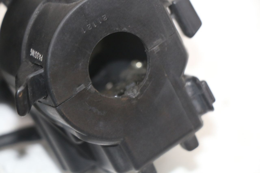 photo de LEFT SWITCH HONDA CBR F 1000 (1993 - 1996) - Technical close-up