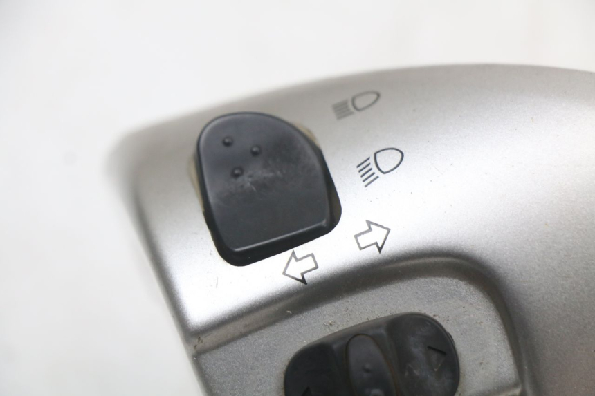 photo de LEFT HANDLEBAR SWITCH YAMAHA CYGNUS X 125 (2004 - 2007) - Component detail