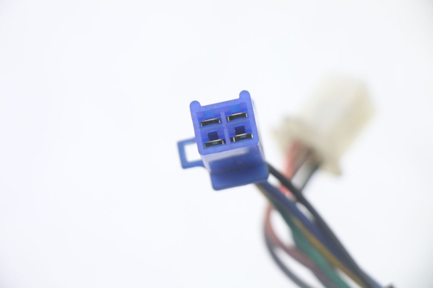 photo de LEFT HANDLEBAR SWITCH YAMAHA CYGNUS X INJECTION 125 (2007 - 2013) - Fixing points details