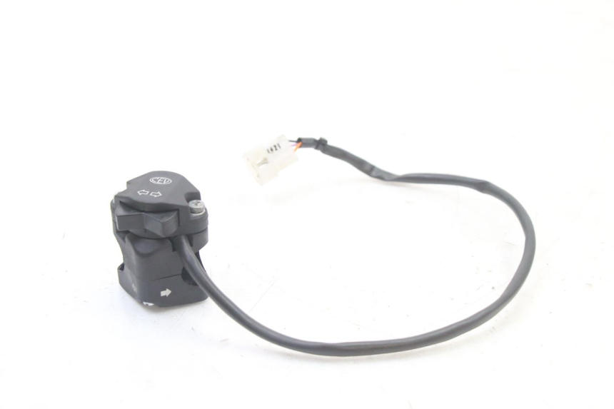 photo de LEFT SWITCH DERBI SENDA SM DRD X-TREME 50 (2011 - 2017) - Main view