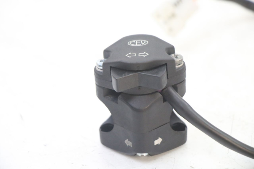 photo de LEFT SWITCH DERBI SENDA SM DRD X-TREME 50 (2011 - 2017) - Component detail