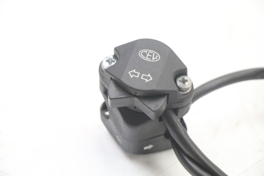 photo de LEFT SWITCH DERBI SENDA SM DRD X-TREME 50 (2011 - 2017) - Alternative perspective