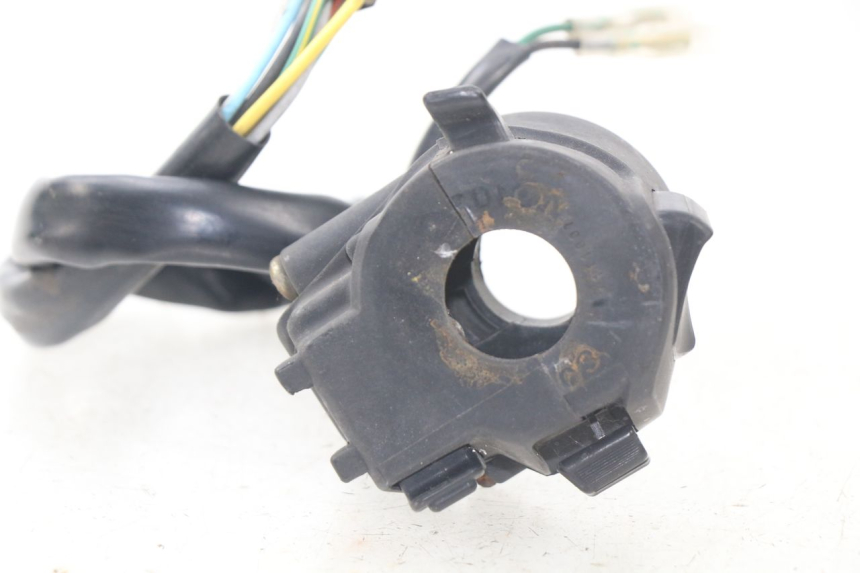 photo de LEFT HANDLEBAR SWITCH KYMCO DINK 4T 50 (2007 - 2018) - Component detail