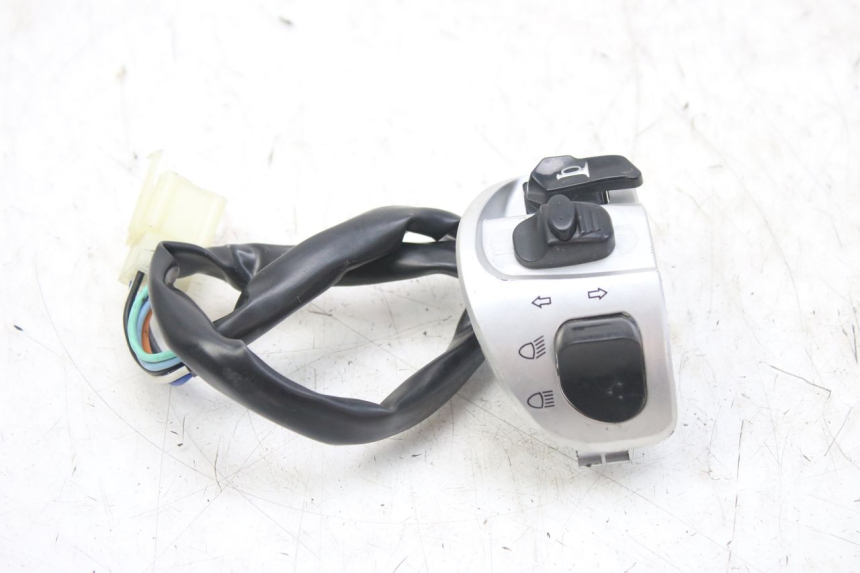 photo de LEFT HANDLEBAR SWITCH WAYSCRAL E-SPEED 1 (2022 - 2024) - Zoom on usage condition
