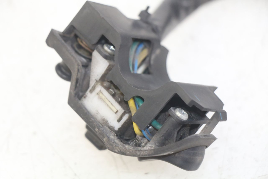 photo de LEFT HANDLEBAR SWITCH YAMAHA D'ELIGHT DELIGHT 125 (2017 - 2020) - Technical close-up