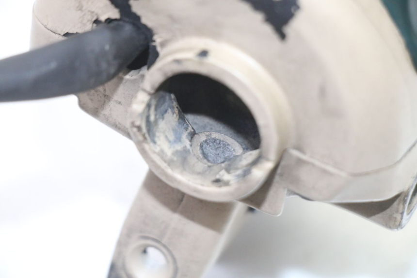 photo de LEFT HANDLEBAR SWITCH PEUGEOT ELYSEO 125 (1999 - 2004) - Surface and material condition