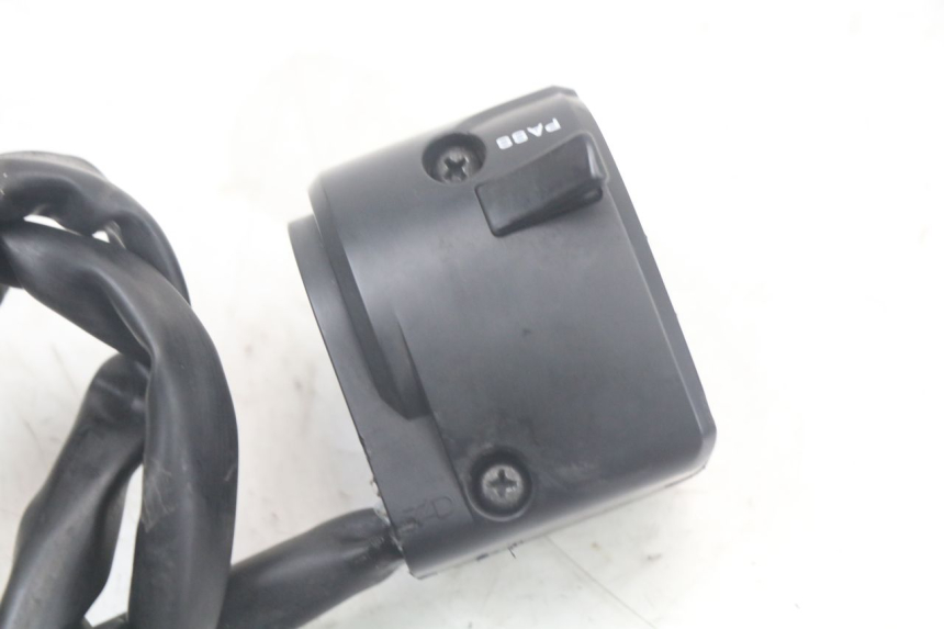 photo de LEFT SWITCH KAWASAKI ER-6 ER6 N 650 (2012 - 2016) - Product overview