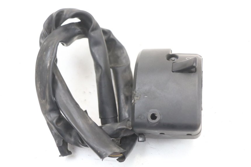 photo de LEFT HANDLEBAR SWITCH YAMAHA FJR ABS 1300 (2006 - 2012) - Alternative perspective