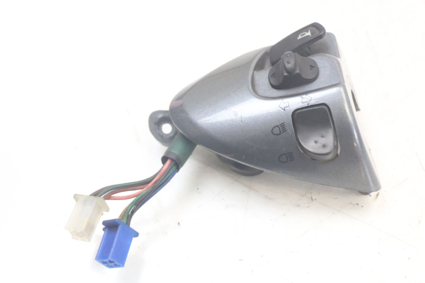 photo de LEFT SWITCH MBK FLAME X 125 (2007 - 2016) - Product overview