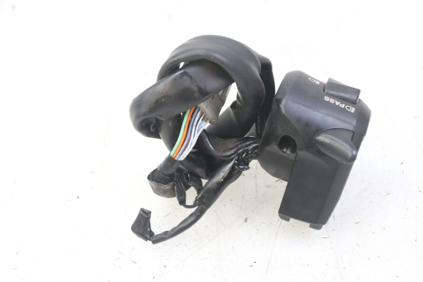 photo de LEFT SWITCH HONDA FORZA ABS 300 (2013 - 2017) - Alternative perspective
