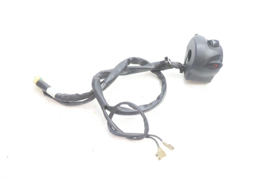photo de LEFT SWITCH YAMAHA FZ8 800 (2010 - 2016) - Alternative perspective