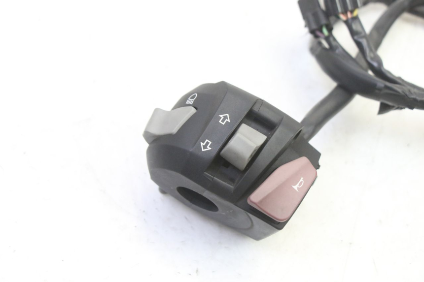 photo de LEFT SWITCH BMW G310 R 310 (2016 - 2020) - Component detail