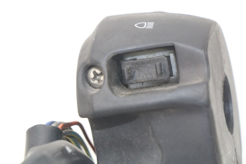photo de LEFT HANDLEBAR SWITCH PEUGEOT GEOPOLIS 400 (2007 - 2013) - Component detail