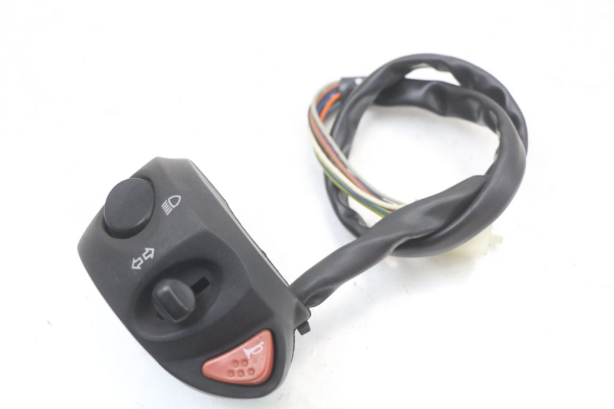 photo de LEFT SWITCH PEUGEOT GEOPOLIS RS 125 (2007 - 2009) - Main view