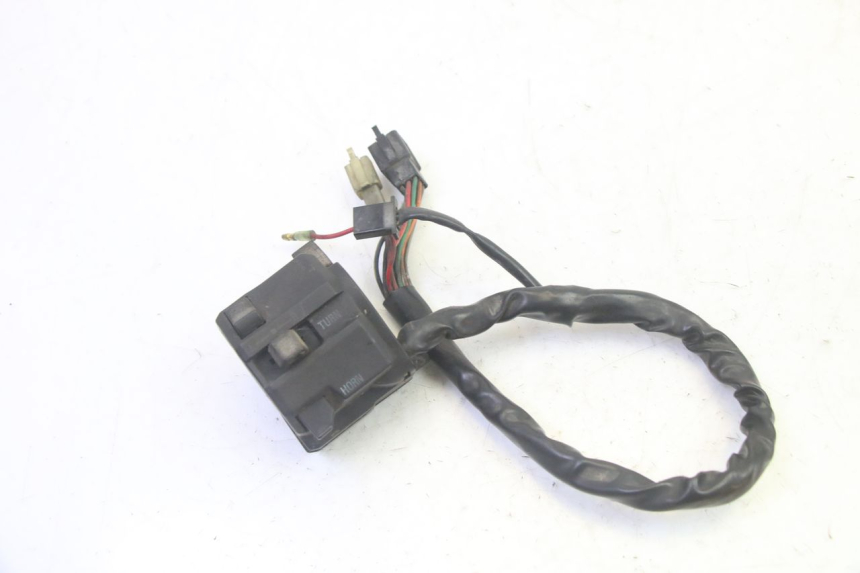 photo de LEFT SWITCH KAWASAKI GPX R WARBIRD 600 (1988 - 1993) - Zoom on usage condition