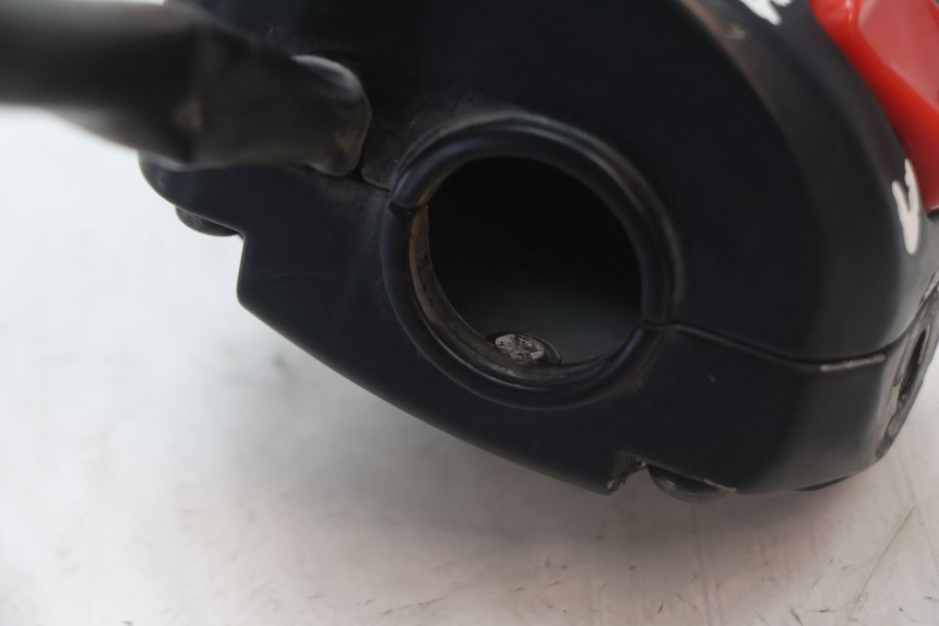photo de LEFT SWITCH TNT MOTOR GRIDO 2T 50 (2010 - 2019) - Fixing points details