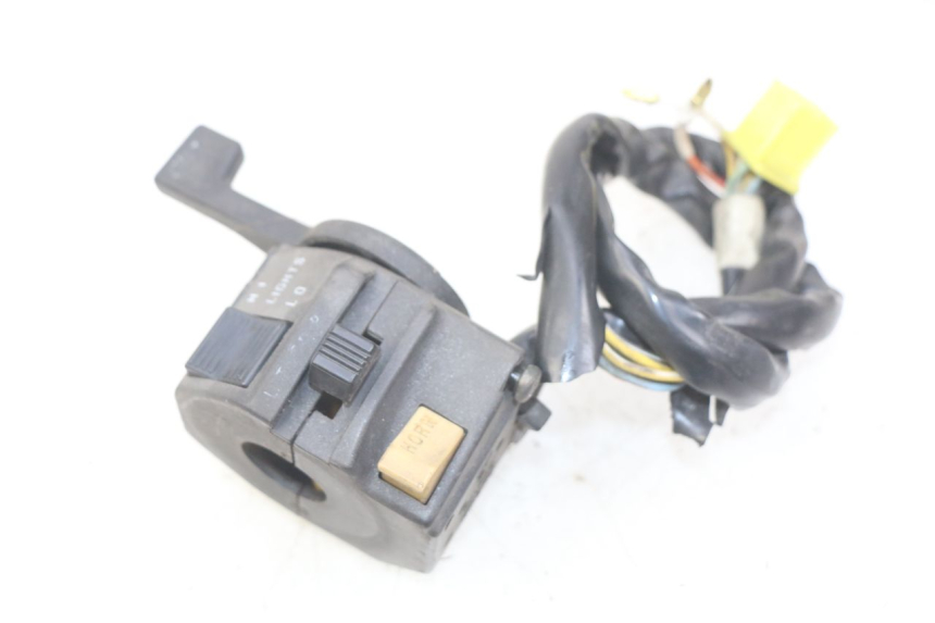 photo de LEFT HANDLEBAR SWITCH SUZUKI GSX-F GSX  F 1100 (1988 - 1994) - Main view