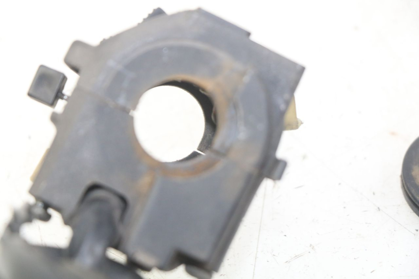 photo de LEFT HANDLEBAR SWITCH SUZUKI GSX-F GSX  F 1100 (1988 - 1994) - Component detail