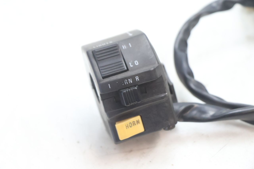 photo de LEFT SWITCH SUZUKI GSX F GSXF 750 (1988 - 1998) - Component detail