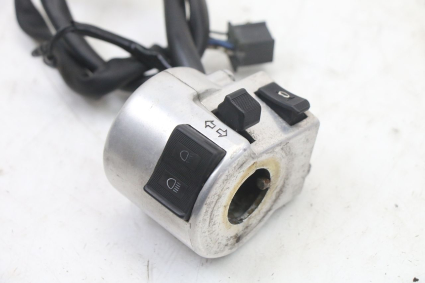 photo de LEFT SWITCH HONDA VT C2 SHADOW 750 (1997 - 2001) - Alternative perspective