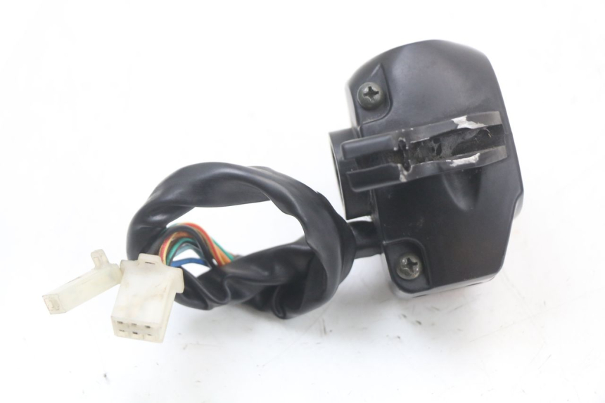 photo de LEFT SWITCH KEEWAY HURRICANE 50 (2006 - 2019) - Fixing points details