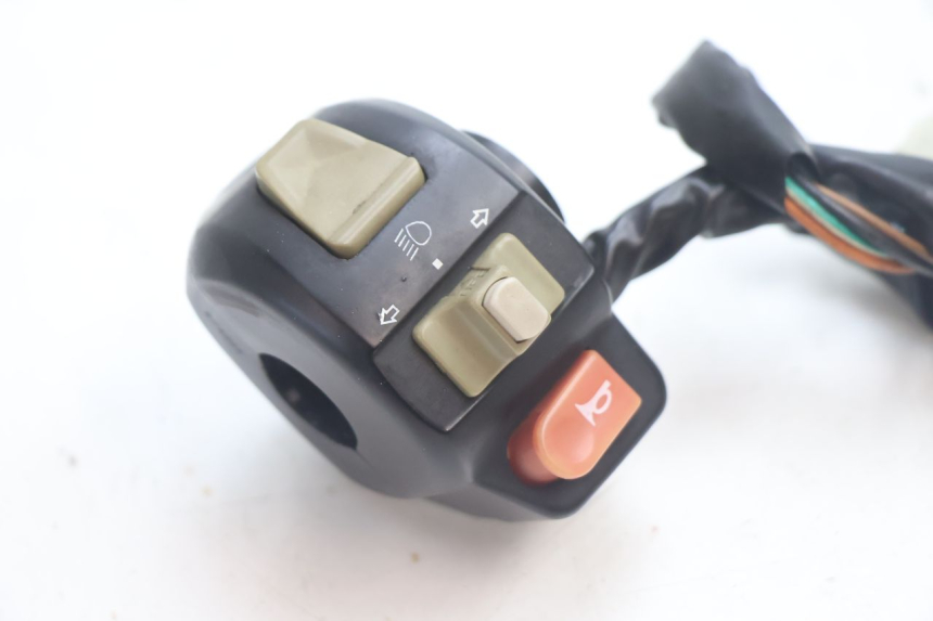 photo de LEFT SWITCH KEEWAY HURRICANE 50 (2006 - 2019) - Component detail