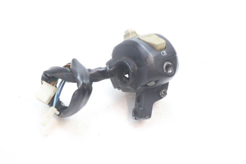 photo de LEFT SWITCH KEEWAY HURRICANE 50 (2006 - 2019) - Zoom on usage condition