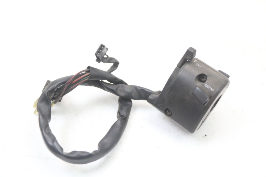 photo de LEFT SWITCH KAWASAKI ZR7 ZR-7 S 750 (1999 - 2004) - Technical close-up