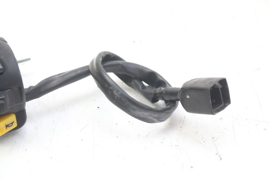 photo de LEFT HANDLEBAR SWITCH PEUGEOT KISBEE 2T 50 (2010 - 2017) - Product overview