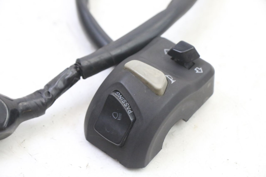 photo de LEFT SWITCH PEUGEOT KISBEE 2T 50 (2018 - 2022) - Alternative perspective