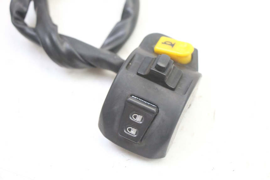 photo de LEFT HANDLEBAR SWITCH PEUGEOT KISBEE 2T 50 (2010 - 2017) - Alternative perspective